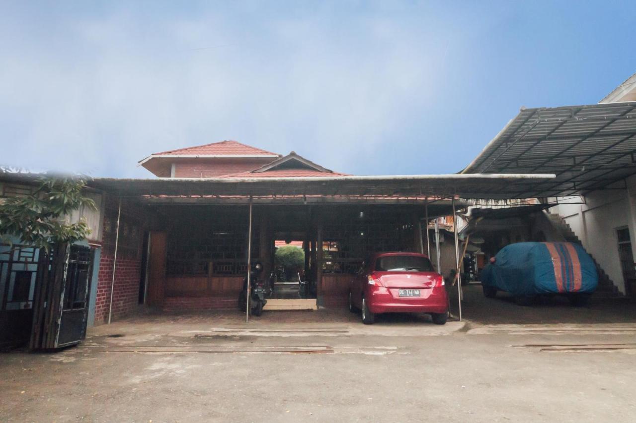 Vaccinated Staff - Oyo 1300 Crecia Guest House Hatu Ngoại thất bức ảnh