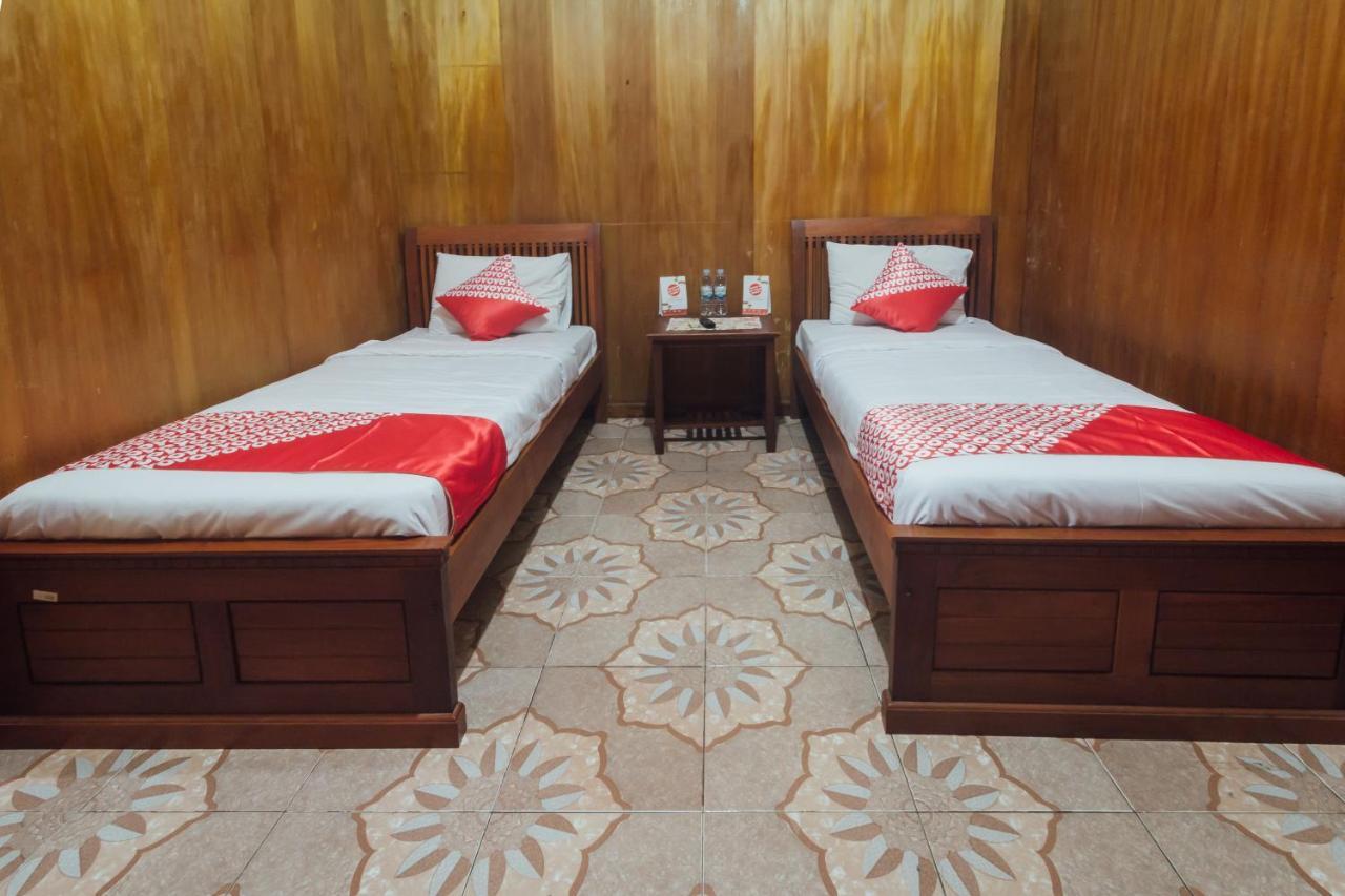 Vaccinated Staff - Oyo 1300 Crecia Guest House Hatu Ngoại thất bức ảnh