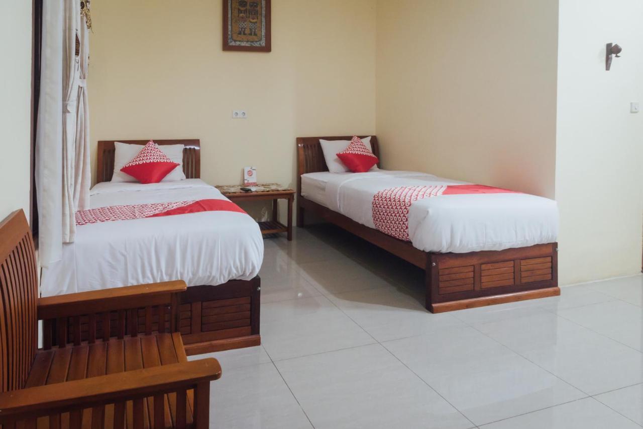 Vaccinated Staff - Oyo 1300 Crecia Guest House Hatu Ngoại thất bức ảnh