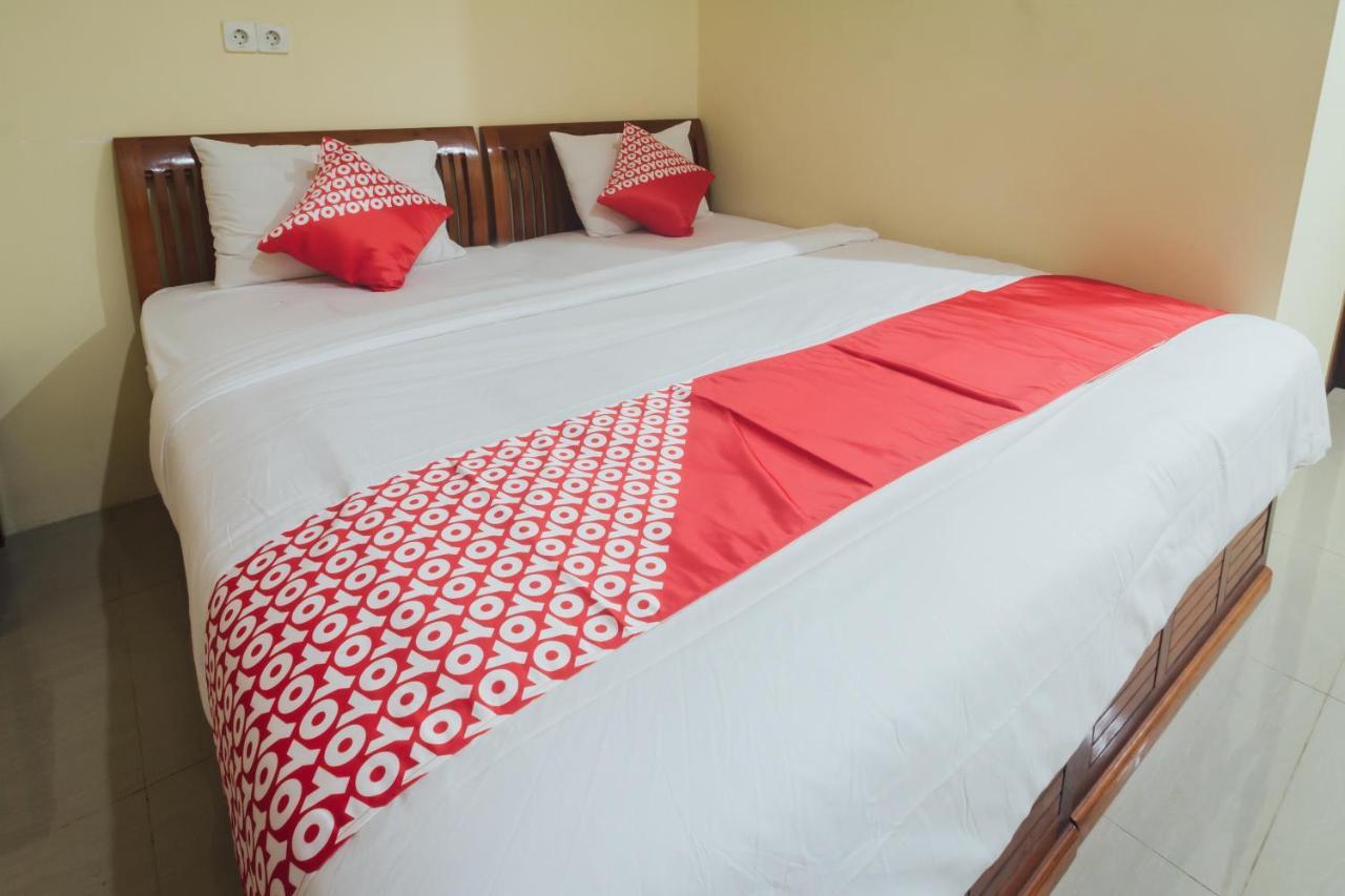 Vaccinated Staff - Oyo 1300 Crecia Guest House Hatu Ngoại thất bức ảnh