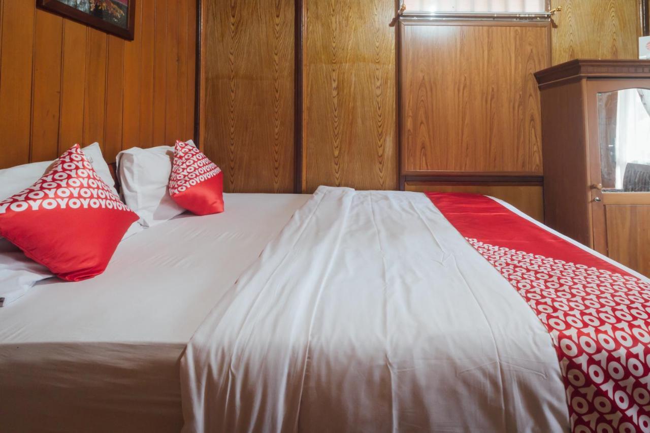 Vaccinated Staff - Oyo 1300 Crecia Guest House Hatu Ngoại thất bức ảnh