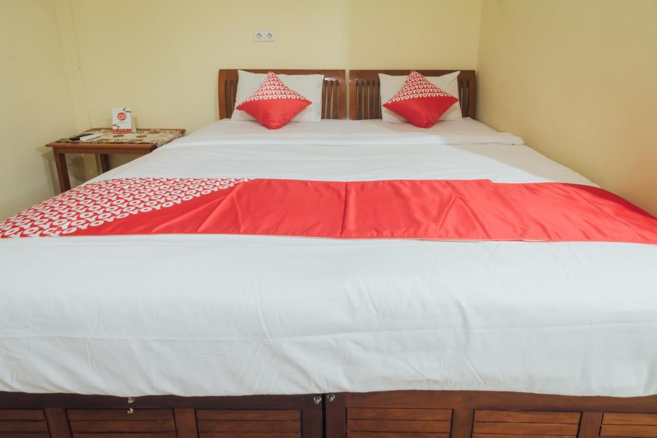 Vaccinated Staff - Oyo 1300 Crecia Guest House Hatu Ngoại thất bức ảnh