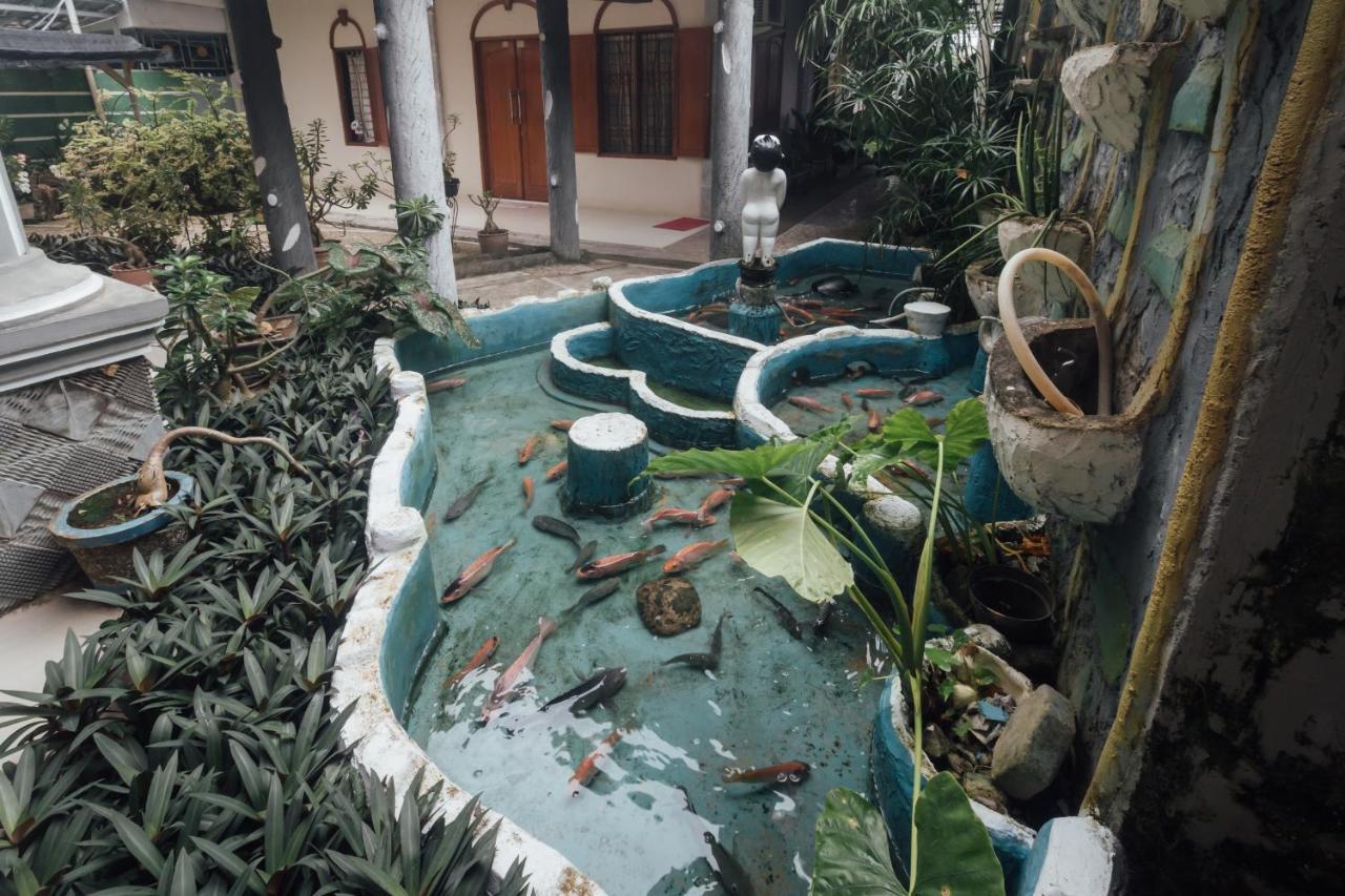 Vaccinated Staff - Oyo 1300 Crecia Guest House Hatu Ngoại thất bức ảnh